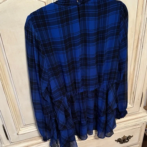 Crinkle Chiffon Smock Neck Ruffle Tiered Top - Picture 6 of 7